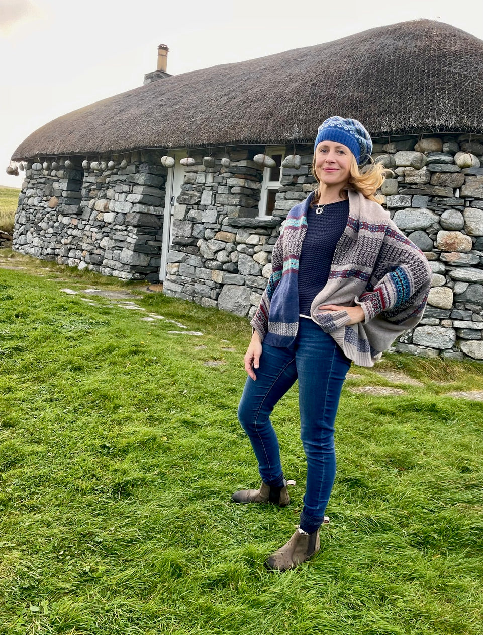 Autumn Winter 24 'OBAN SKY' MONTROSE BLANKET COAT 100% Merino Lambswool designed by ERIBÉ Knitwear