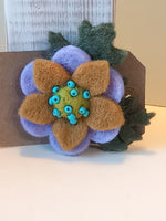 Load image into Gallery viewer, Single Felt Flower Brooch Handmade by Syrah Jay
