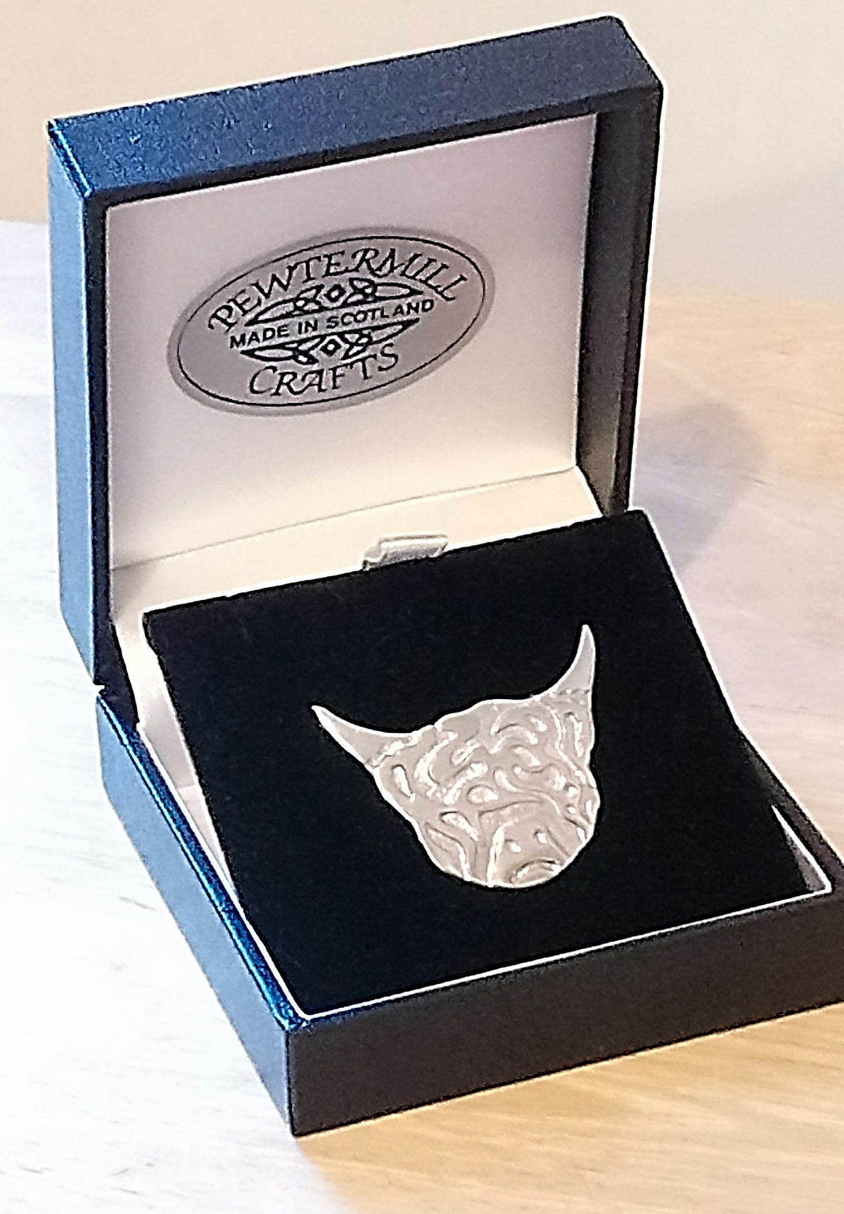 Mini Highland Cow Head Pewter Brooches Made in Scotland by Pewtermill