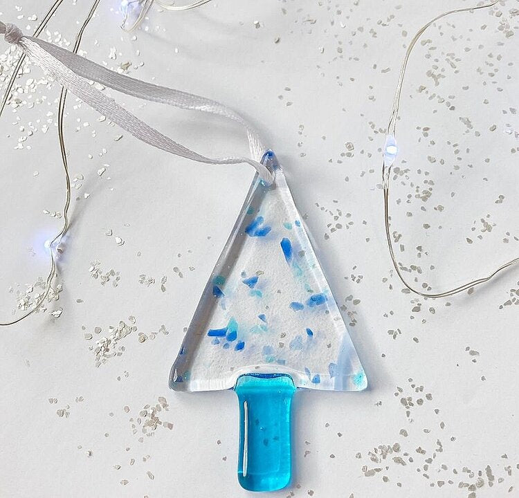 Xmas Tree Decoration Handmade by Gill Chesnutt Artisan Glass