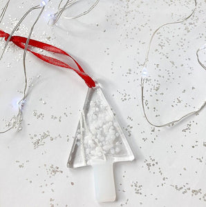 Xmas Tree Decoration Handmade by Gill Chesnutt Artisan Glass