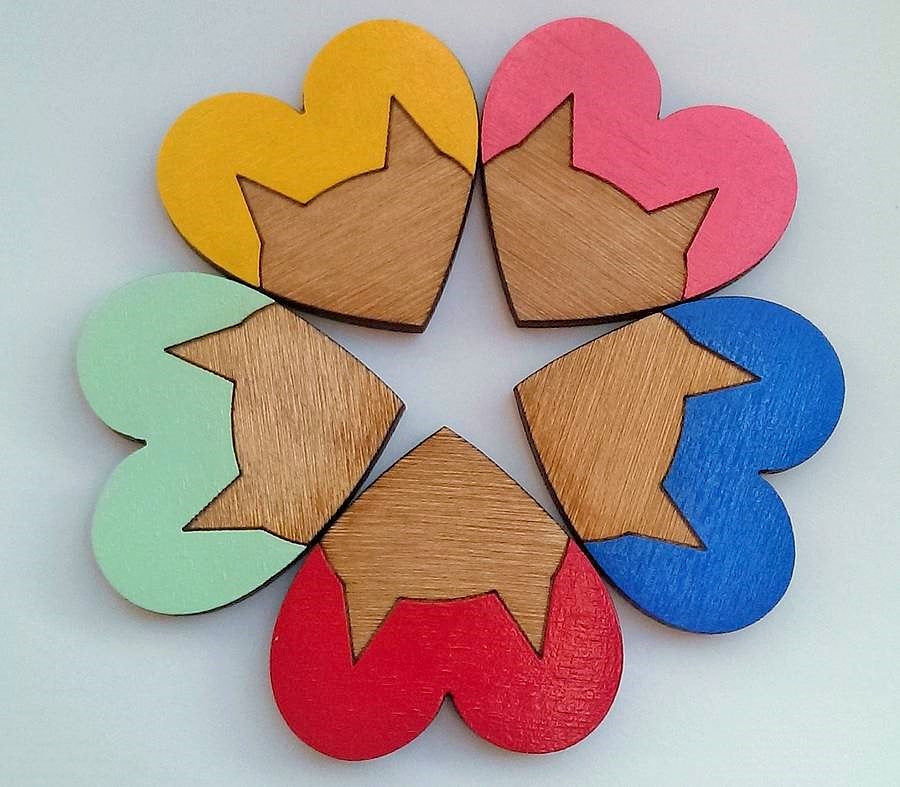 Cat Heart Brooch Made in Scotland by Twiggd