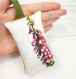 Flower themed Lavender Sachets Handmade by Louise Jennifer Design